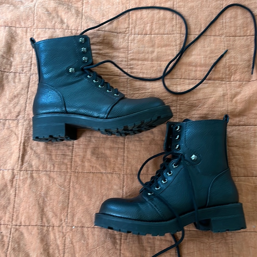 MIA black leather combat ankle boot
